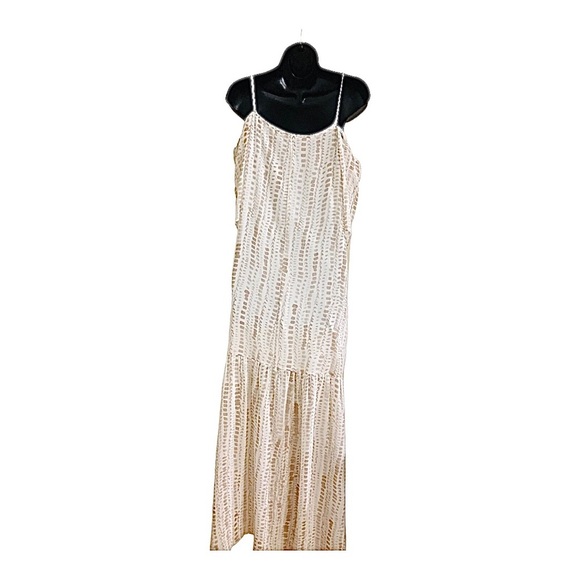 BCBGeneration Cold-shoulder white prairie tan Tiered Maxi sun Dress size XS new - Picture 8 of 12